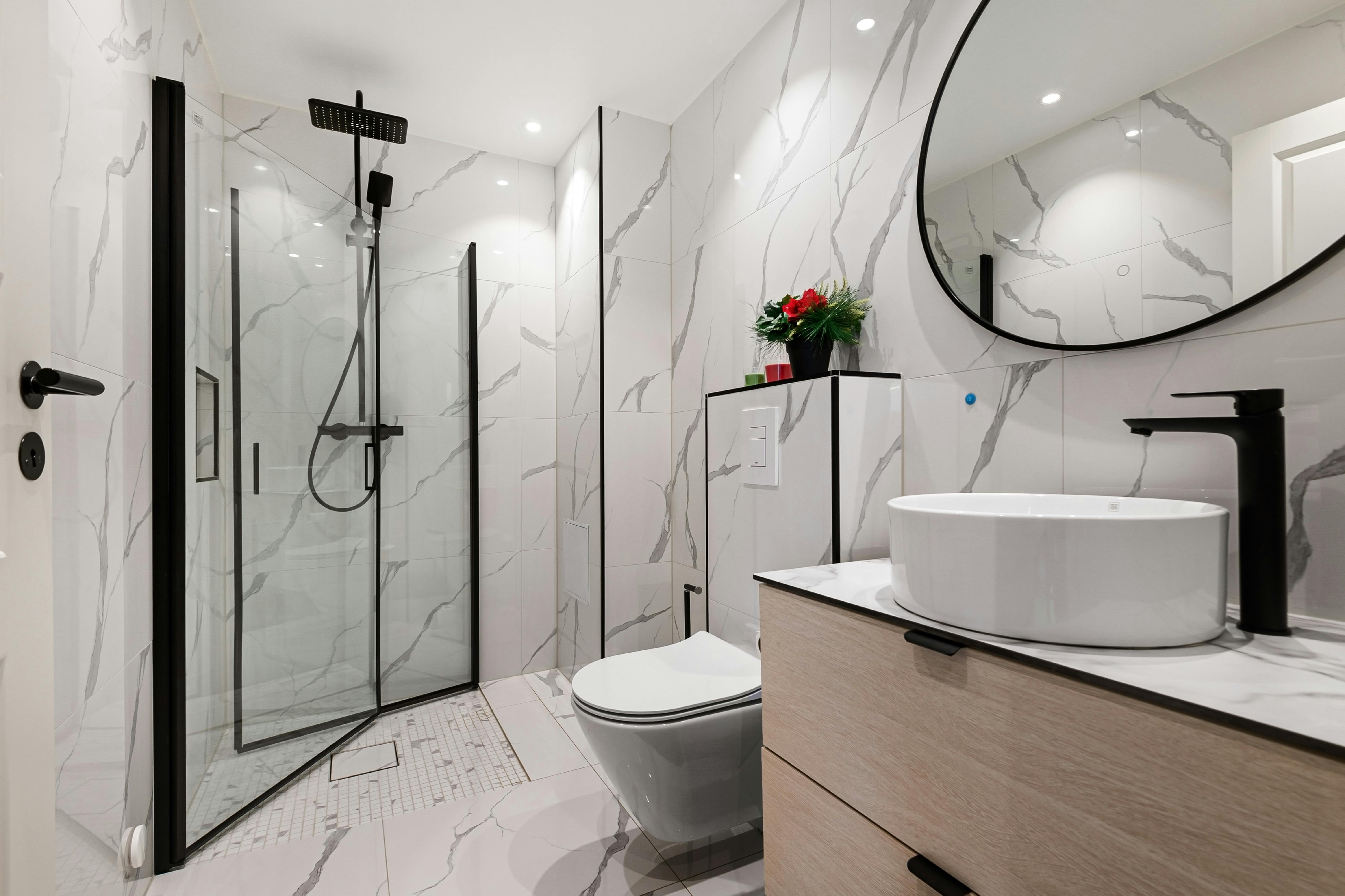 Comment choisir votre cabine de douche intégrale selon vos besoins ?